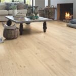 Quickstep-Impressive-Ultra van Quickstep in de kleur Gezandstraalde-Eik-Natuur - PVC vloeren