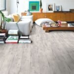 Quickstep-Impressive-Ultra van Quickstep in de kleur Lichtgrijs-Beton - PVC vloeren