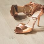 Quickstep-Impressive-Ultra van Quickstep in de kleur Zachte-Eik-Licht - PVC vloeren